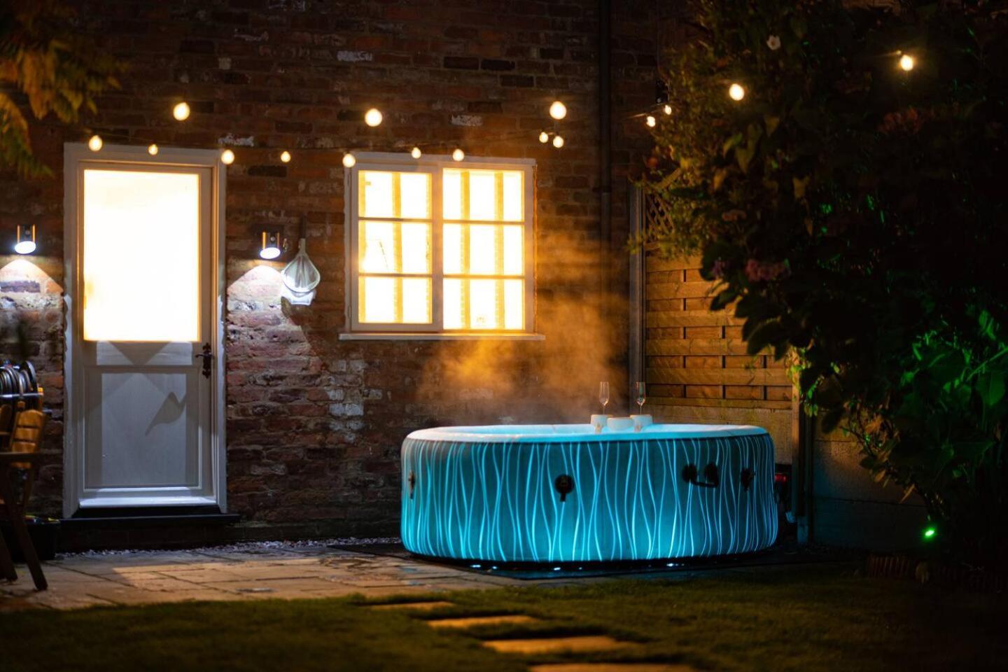 Stylish 2 Bedroom Cottage With Hot Tub And Parking Bewdley Εξωτερικό φωτογραφία